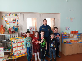 Урок культуры безопасности в подготовительной группе Урок культуры безопасности в подготовительной группе.