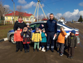 Соблюдай ПДД - не окажешься в беде! Соблюдай ПДД - не окажешься в беде!.